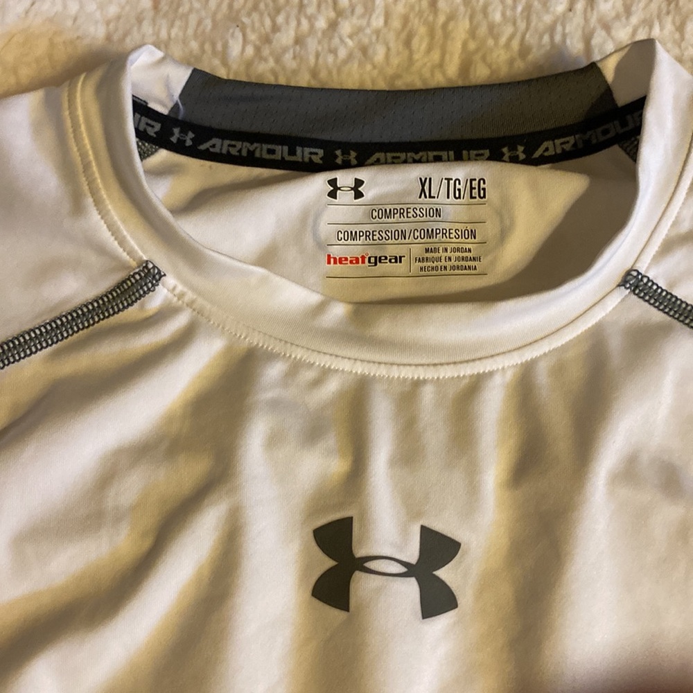 Compression shirt - Picture 2 of 5